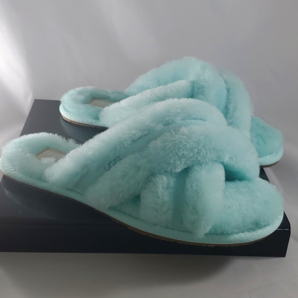 Ugg Scuffitia Slip-on Sandals